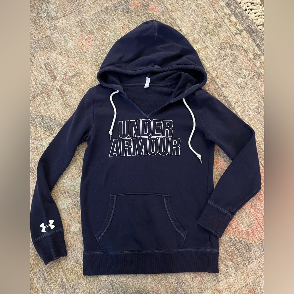 Under Armour V Neck Hoodie Women’s size XS